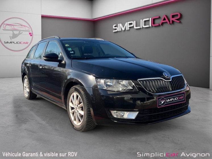 Skoda octavia combi 2.0 tdi 150 ch cr fap green tec dsg6 edition occasion avignon (84) simplicicar simplicibike france