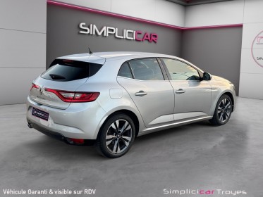 Renault megane iv berline dci 110 edc intens caméra de recul affichage tête haute full led garantie 12 mois occasion...