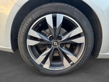 Renault megane iv berline dci 110 edc intens caméra de recul affichage tête haute full led garantie 12 mois occasion...