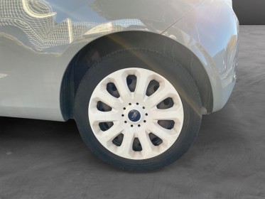 Ford ka 1.2 69 ss titanium garantie 12mois occasion montpellier (34) simplicicar simplicibike france