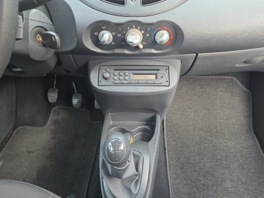 Renault twingo ii 1.2 60 eco2 dynamique//garantie 12 mois// occasion simplicicar lille  simplicicar simplicibike france