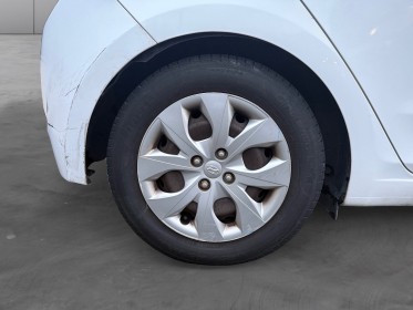 Hyundai i20 business 1.1 crdi 75 blue drive business occasion simplicicar brive la gaillarde  simplicicar simplicibike france