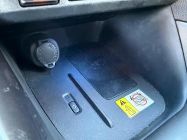 Toyota yaris hybride my22 116h gr sport - ath - acc - jbl - caméra de recul - sièges chauffants - garantie constructeur...