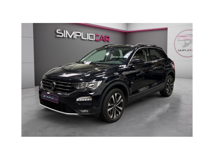 VOLKSWAGEN d'occasion T-ROC 1.0 TSI 110 ACTIVE de 2021 Lyon Ouest