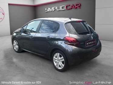 Peugeot 208 pt 82ch ss bvm5 signature occasion simplicicar la fleche simplicicar simplicibike france