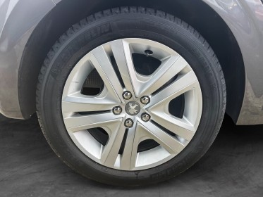 Peugeot 208 pt 82ch ss bvm5 signature occasion simplicicar la fleche simplicicar simplicibike france