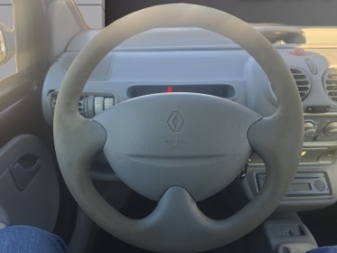 Renault twingo 2i initiale  1. kit distribution et embrayage neufs - ct ok occasion avignon (84) simplicicar simplicibike...