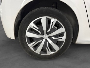Peugeot 208 business puretech 100 ss bvm6 active business garantie 12 mois occasion simplicicar meximieux simplicicar...
