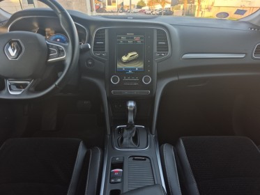 Renault megane iv estate tce 130 energy edc intens   garantie 12 mois/entretiens a jour occasion simplicicar royan...