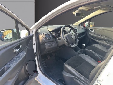 Renault clio iv intens 0.9 tce 90ch - faible km - moteur a chaine - occasion simplicicar compiegne simplicicar simplicibike...