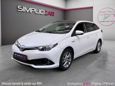 Toyota auris touring sports my17 hybride 136h design/entretien a jour/garantie 12 mois occasion paris 17ème (75)(porte...
