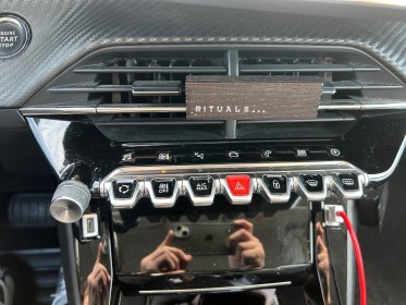 Peugeot 2008 electrique 136 ch allure, caméra de recul, radar av/ar, apple carplay, garantie 12 mois occasion simplicicar...