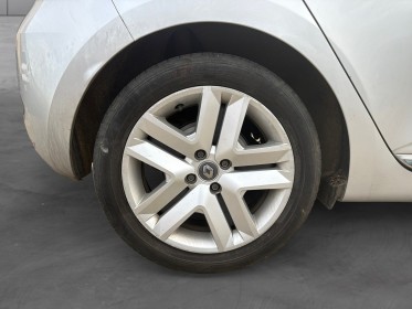 Renault clio v e-tech 140 - 21 business carplay caméra garantie 12 mois occasion simplicicar mery-sur-oise simplicicar...