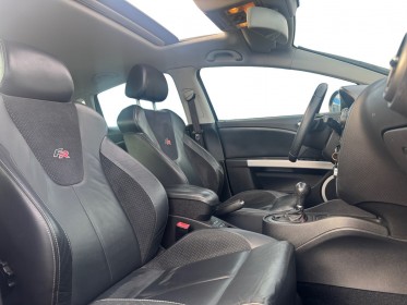 Seat leon fr 2.0 tsi 210 ch toit ouvrant/ sieges chauffants dsg boite automatique occasion simplicicar orgeval  simplicicar...