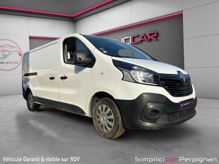 Renault trafic fourgon l2h1 1300 kg 1.6 dci moteur à chaine 95 ch grand confort gps climatisation garantie 12 mois occasion...