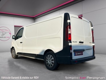 Renault trafic fourgon l2h1 1300 kg 1.6 dci moteur à chaine 95 ch grand confort gps climatisation garantie 12 mois occasion...