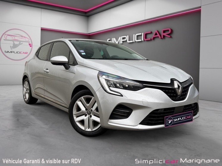 Renault clio v e-tech 140 zen caméra de recul entretien à jour garantie 12 mois occasion simplicicar marignane  simplicicar...
