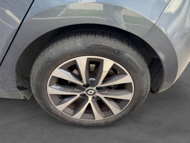 Renault clio v e-tech 140 - 21n intens  apple carplay  garantie 12 mois occasion simplicicar vernon simplicicar simplicibike...