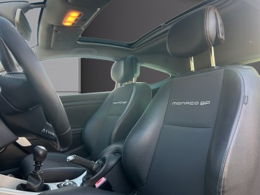 Renault megane iii coupe dci 130 fap eco2 monaco gp euro 5 - garantie 12 mois occasion simplicicar caen  simplicicar...