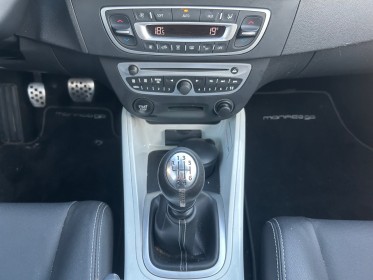 Renault megane iii coupe dci 130 fap eco2 monaco gp euro 5 - garantie 12 mois occasion simplicicar caen  simplicicar...