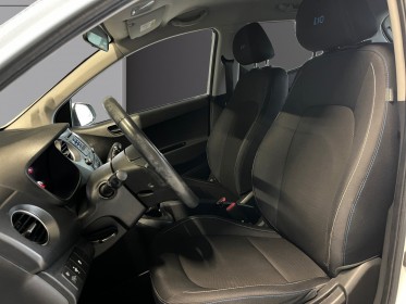 Hyundai i10 1.0 66 uefa euro 2016 radar de recul garantie 12 mois occasion simplicicar bordeaux  simplicicar simplicibike...