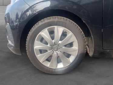 Peugeot 108 82ch bvm5 style distribution neuve peugeot garantie 12mois occasion parc voitures beauvais simplicicar...