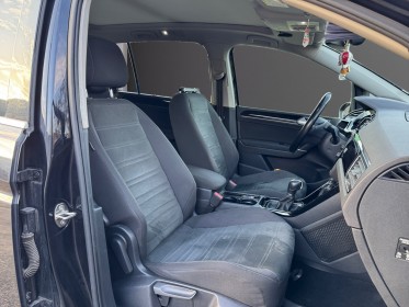 Volkswagen touran 2.0 tdi 150 bmt 5pl carat / toit panoramique / caméra de recul / gps / apple carplay occasion simplicicar...