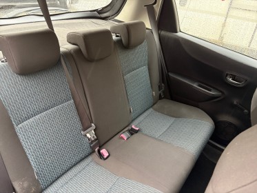 Toyota yaris 100 vvt-i stopstart lounge occasion simplicicar lagny  simplicicar simplicibike france