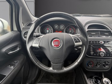 Fiat punto 1.4 77 ch ss steel garantie 12 mois occasion simplicicar meximieux simplicicar simplicibike france