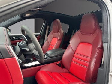 Porsche cayenne coupe turbo s e-hybrid 4.0 v8 680 ch gris craie - full - faible km - immat fr - occasion simplicicar...