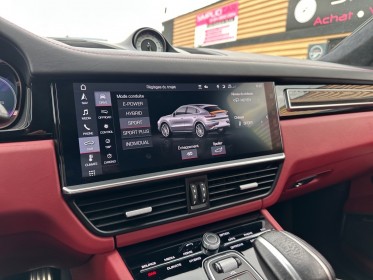 Porsche cayenne coupe turbo s e-hybrid 4.0 v8 680 ch gris craie - full - faible km - immat fr - occasion simplicicar...