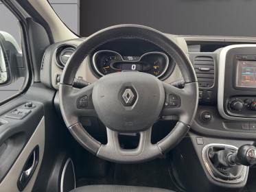 Renault trafic 1.6 dci 125 intens attelage 2 portes coulissantes cartes mains libres garantie 12 mois occasion barberey...
