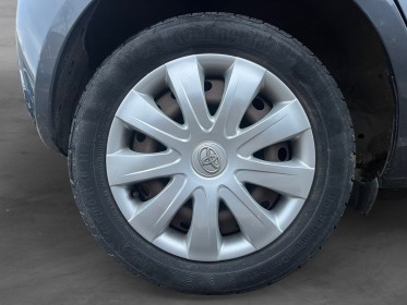 Toyota yaris ii 1.3 - 87 vvt-i les bleus 2008/premiere main/ garantie 12 mois/ occasion simplicicar lyon nord simplicicar...