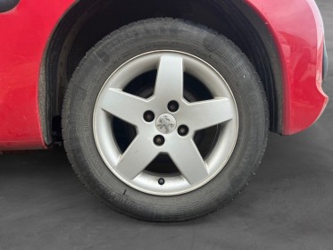 Peugeot 207 1.4e 16v 90ch urban occasion simplicicar lyon nord simplicicar simplicibike france