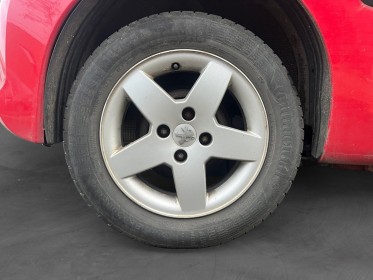 Peugeot 207 1.4e 16v 90ch urban occasion simplicicar lyon nord simplicicar simplicibike france