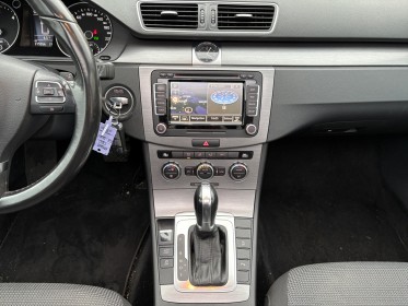 Volkswagen passat sw 2.0 tdi 140ch cr bluemotion technology carat dsg6/ radar ar/ toit pano ouvrant occasion simplicicar...