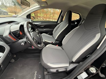 Toyota aygo pro mc18 1.0 vvt-i x-shift x-play x-app occasion simplicicar vaucresson simplicicar simplicibike france