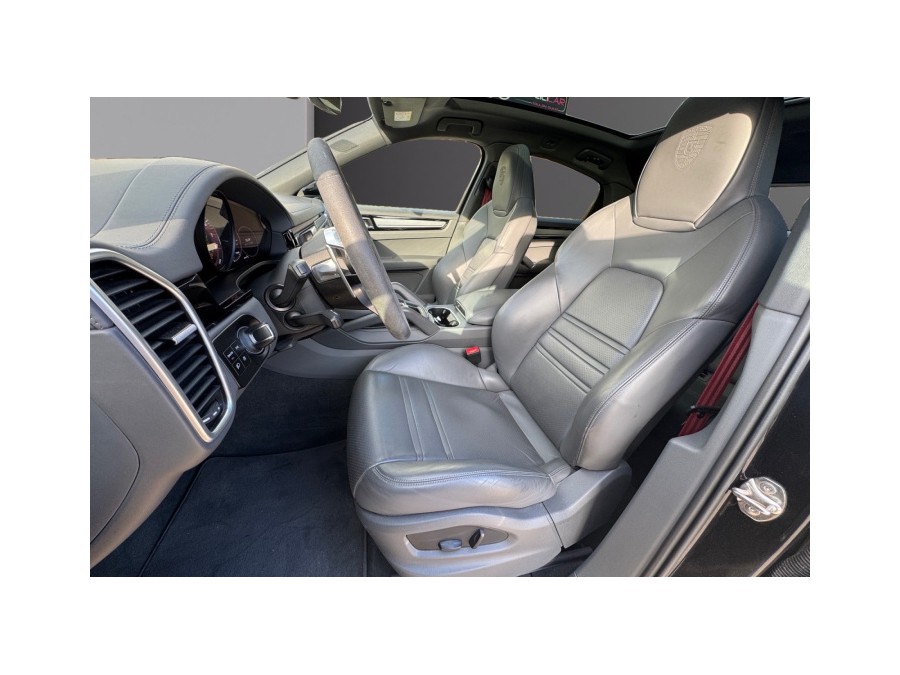 PORSCHE d'occasion CAYENNE COUPE CAYENNE COUPE de 2022 La Ciotat (13)﻿