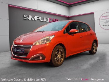 Peugeot 208 1.2 . 82ch bvm5 active garentie 12 mois occasion simplicicar angers simplicicar simplicibike france