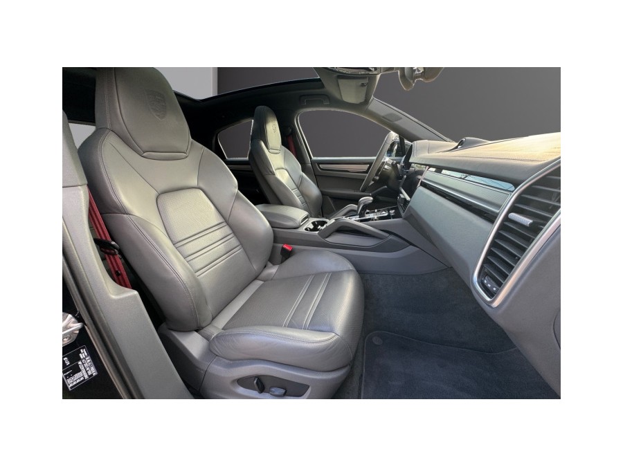 PORSCHE d'occasion CAYENNE COUPE CAYENNE COUPE de 2022 La Ciotat (13)﻿