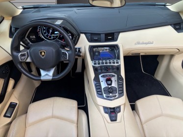 Lamborghini aventador roadster 6.5 v12 lp 700-4 spyder occasion montreuil (porte de vincennes)(75) simplicicar simplicibike...