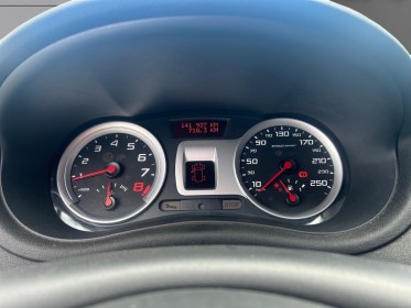 Renault clio iii 2.0 16v 200cv  rs renault sport f1 team r27 n° 1440/1500 chassis cup sellerie neuve garantie 12 mois...