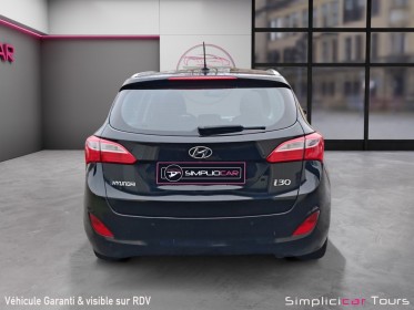Hyundai i30 1.6 crdi 16 v wagon l occasion simplicicar tours  simplicicar simplicibike france