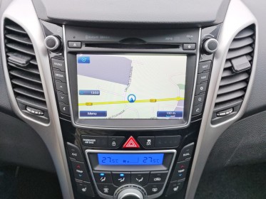 Hyundai i30 1.6 crdi 16 v wagon l occasion simplicicar tours  simplicicar simplicibike france