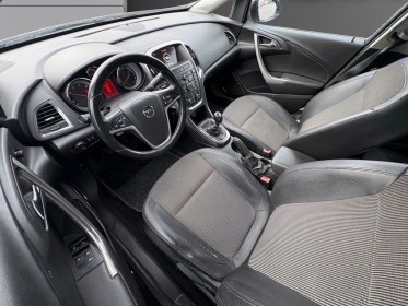 Opel astra 1.7 cdti 130 ch fap start/stop cosmo occasion avignon (84) simplicicar simplicibike france