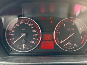 Bmw serie 3 e90 lci 330d xdrive 245 ch luxe a garantie 12 mois occasion simplicicar pertuis  simplicicar simplicibike france