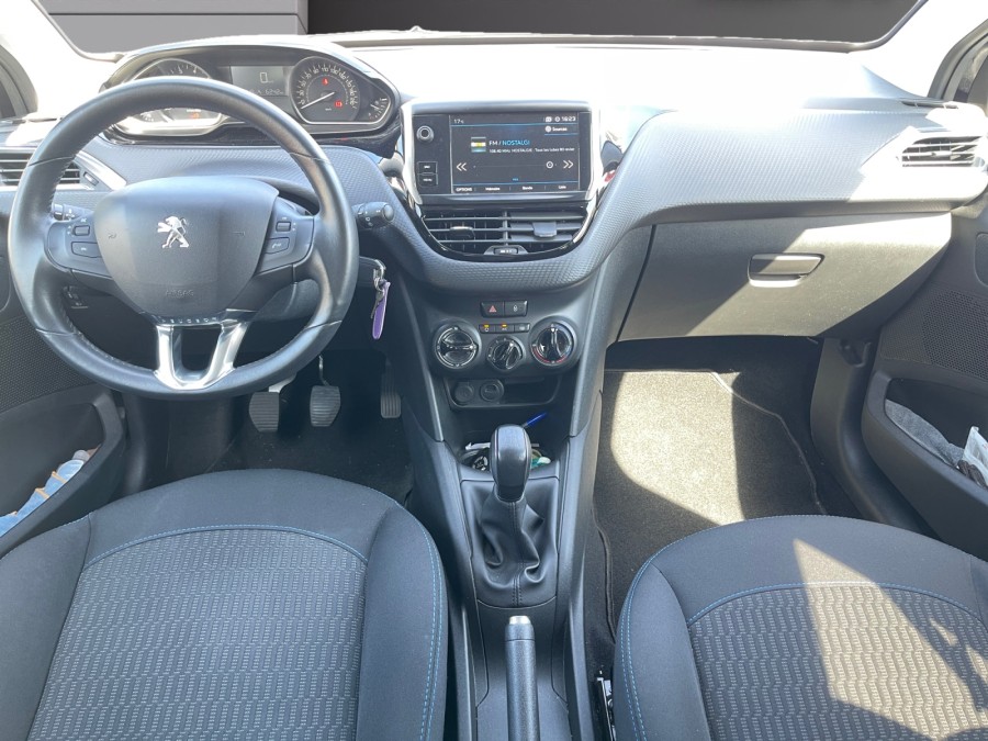 PEUGEOT d'occasion 208 AFFAIRE 1.2 PURE TECH 82 PREMIUM de 2019 Caen