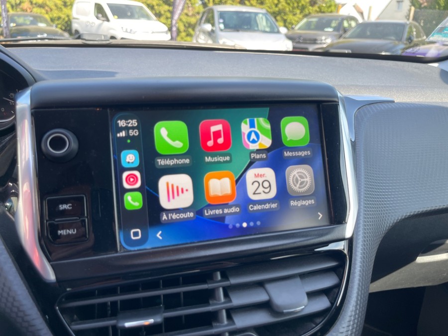 PEUGEOT d'occasion 208 AFFAIRE 1.2 PURE TECH 82 PREMIUM de 2019 Caen