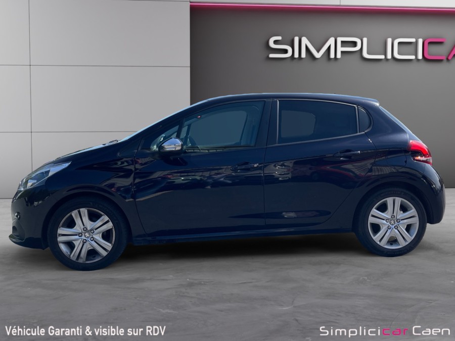 PEUGEOT d'occasion 208 AFFAIRE 1.2 PURE TECH 82 PREMIUM de 2019 Caen