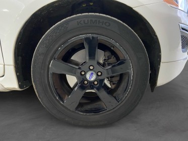 Volvo xc60 d4 163 ch stopstart r-design - garantie 12 mois occasion simplicicar brest simplicicar simplicibike france